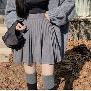 台灣出貨⭐ 百褶半身裙女 短裙 韓版高腰a字短裙 顯瘦設計感百搭針織短裙 針織短裙 半身裙 百褶裙 西裝短裙0