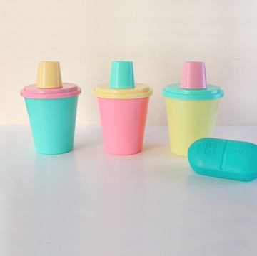 【撞色限定】PillFree咕溜杯-每日的吞藥練習杯 / 隨機混 /