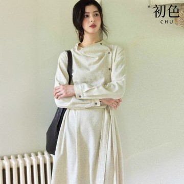 初色 慵懶鬆弛風純色斜門襟大裙襬腰間系帶不對稱領長袖中長裙連衣裙連身洋裝-杏色-16312(M-2XL可選)