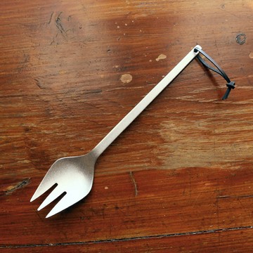 日本製18-8不鏽鋼舊化處理一體成形分菜叉 單一規格