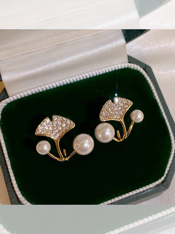 金色銀杏葉耳釘年新款潮時尚小香風耳環網紅珍珠耳飾高級感女