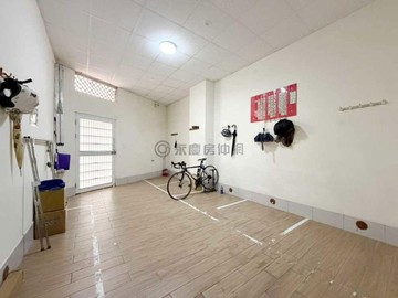 楠梓現成收租滿租6套房鋼骨加強翻新透天｜高雄市楠梓區建楠路