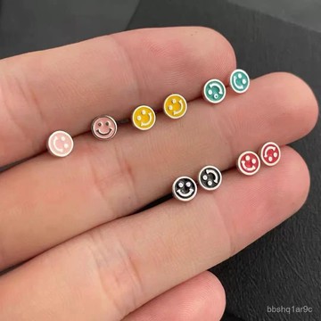 💌僊女精選💌 S925銀針圓形經典防過敏睡覺免摘耳釘滴膠微笑臉小巧學生耳環 醫療鋼耳環 耳釘 耳針 耳飾 耳扣式耳環