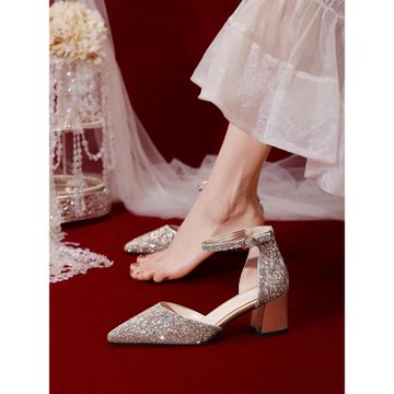 主婚紗婚鞋夏季女粗跟新娘鞋金色高跟鞋伴娘中空水晶鞋一字扣單鞋