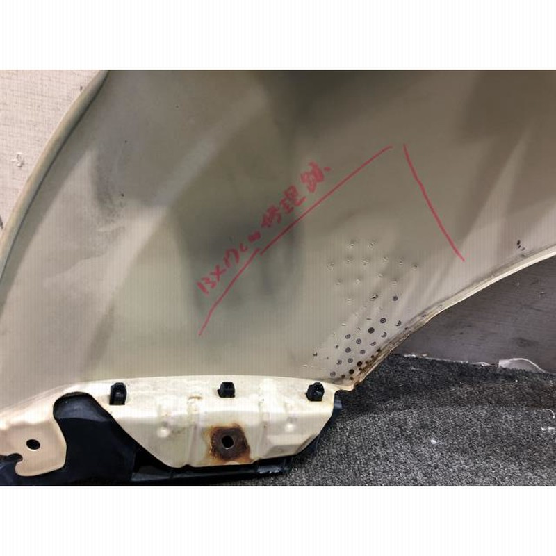 アルト CBA-HA24S 右フロントフェンダー カラー番号ZCS ココナッツ