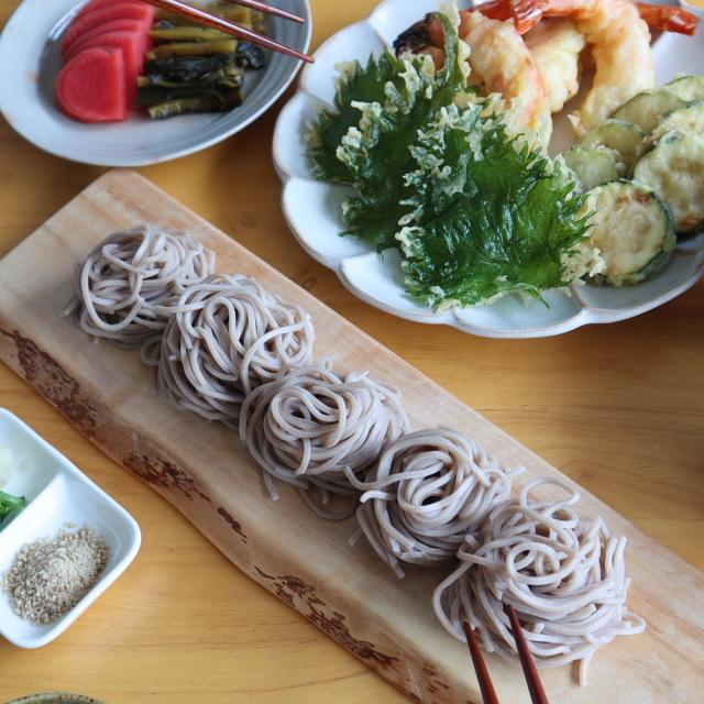 地酒とろろそば　ざるそば　かけそば　生そば　生麺　飛騨市