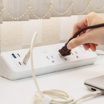 Tryangle 傾角延長線 Pro 65W快充 1.8M * 2入 Tryangle 傾角延長線 Pro 65W快充 1.8M * 2入