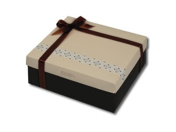 【基本量】風尚西點盒小/100個【APP滿額下單10%點數(單一帳號最高1000點)】4/30止