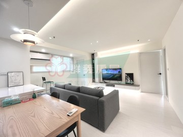 曾意婷承辦獨家逢甲次頂樓三房車位｜台中市西屯區青海路二段