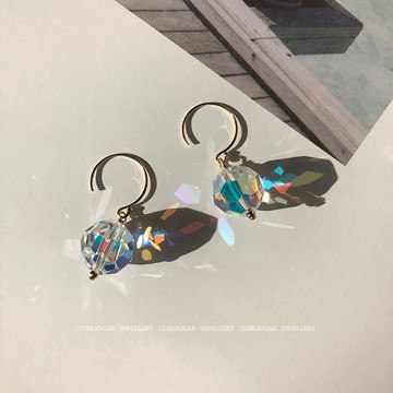 方糖家 光的顏色 美國14K包金施家水晶吊墜耳勾閃耀絢麗氣質耳飾1入