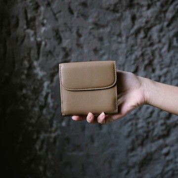 【禮盒】真皮簡約迷你短夾 X0081 灰