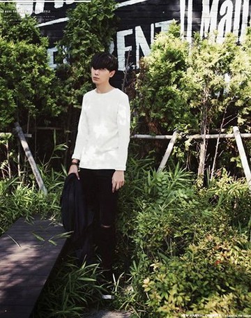 韓國 窄版 破 牛仔褲 膝蓋破褲 搖滾 窄身 合身 褲子 男 女