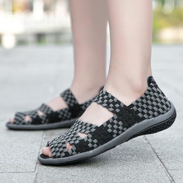 春夏編織鞋媽媽布涼鞋女透氣平底中老年人軟底防滑帆布豆豆魚嘴鞋