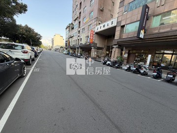 興進綠園道旁邊間透天店面｜台中市北區興進路