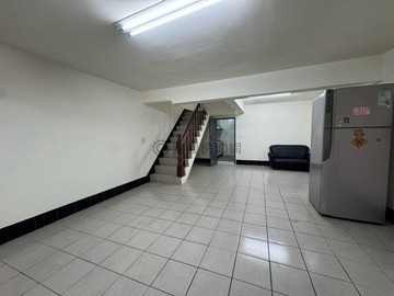 演藝廳靜巷邊間雙車別墅 空間大好利用｜屏東縣屏東市歸仁路