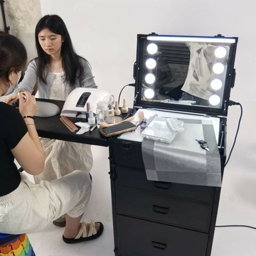 免運 開立發票 化妝箱 移動化妝臺 戶外擺攤理髮摺疊桌帶燈帶鏡子可移動上門理髮紋繡美甲大容量多層