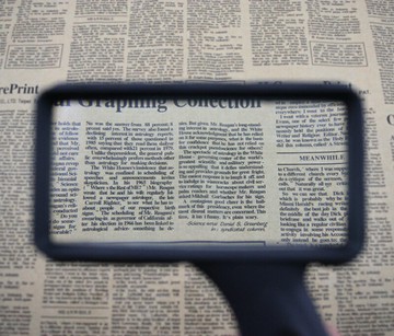 圣創20閱讀高清長方形手持式放大鏡老人專用閱讀1000看報擴大鏡高倍老年兒童小學生用10倍帶燈大鏡片30便攜式