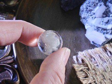 白幽靈水晶珠|沒有打孔|可製成飾物