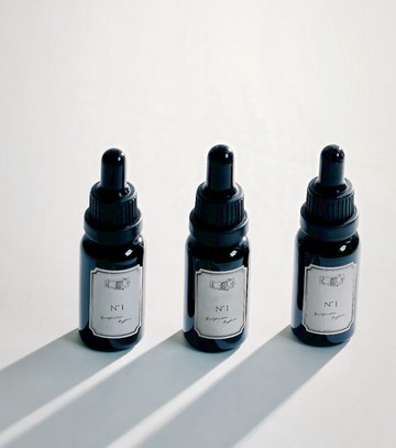 比眼神還撩人的是氣味；V28-N1精油