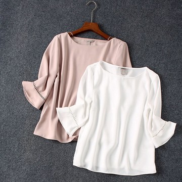 簡約氣質純色系 圓領喇叭袖套頭襯衫上衣女1入