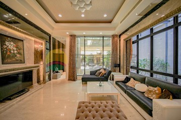 美術館精緻大面寬雙併電梯豪墅｜高雄市鼓山區美術南三路