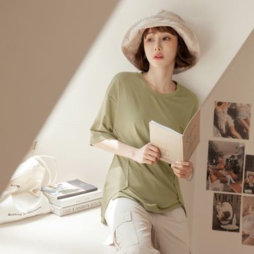 OB嚴選中大尺碼-天絲羅馬布素色造型剪接五分袖上衣《AB18904》