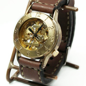 日本のテーブル仿舊質感收藏手工手錶