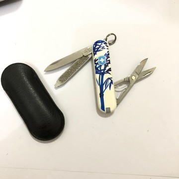 [沐沐屋］victorinox 維氏 58mm 經典七用 限量印花 瑞士刀 竹林大熊貓