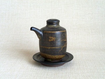 注器 鏤空雕花草紋a