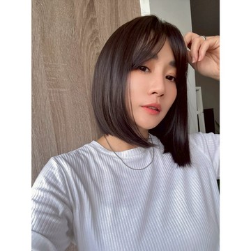 台灣現貨 魔髮樂 全頂假髮 短髮 CNU061｜T型手織假髮 34cm一刀剪 可綁馬尾 前額手織 舒適軟網 化療假髮