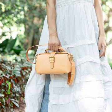 【切線派】TANGENT LINEAR手提医生包口金包真皮斜挎包 横款女包