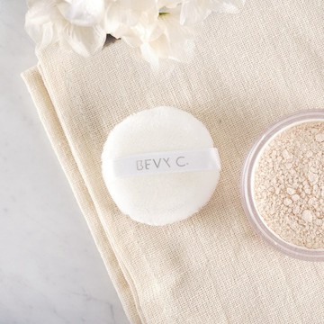 【BEVY C.】裸紗親膚 蜜粉粉撲 1入裝 | 上等日本長毛、妝效更持
