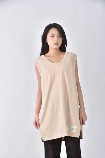 (L) a cold wall寬鬆杏色上衣