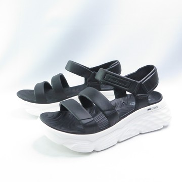 Skechers 111126BKW Max Cushioning AURA 水鞋 女健走涼拖鞋 厚底 涼鞋 黑白