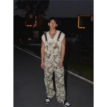 美式復古枯葉樹枝紋背帶牛仔褲男士秋季潮牌迷彩工裝咖啡屋穿搭潮