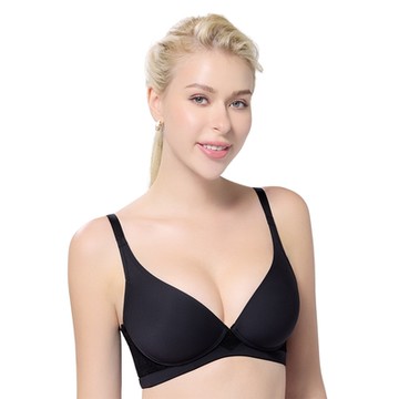 思薇爾 Love myself系列B-E罩無鋼圈模杯蕾絲舒適包覆無痕女內衣(黑色)