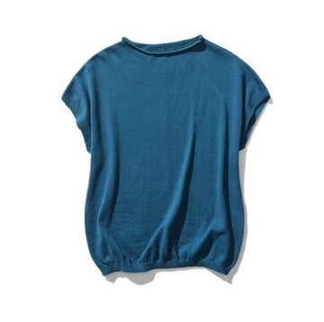 隨興穿著，卻能展現時髦品味的夏季針織衫．輕薄．100% 純棉．深沉內斂的藍色 230602-6