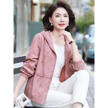 50多歲媽媽外套春秋款2025新款洋氣中老年秋裝上衣夏季休閑風衣女