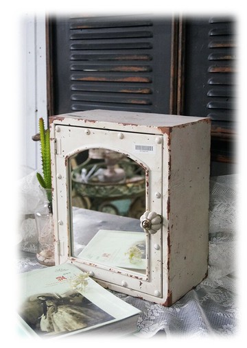 鐵質古舊鏡面小掛柜 墻飾 鄉村風格 1入