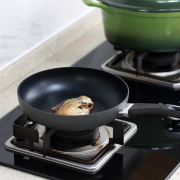 平底鍋煎蛋鍋24/28cm煎炒鍋 濾油格平底鍋牛排煎鍋電磁爐通用