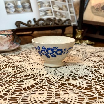 50365-經典法國古董藍白花卉拿鐵碗