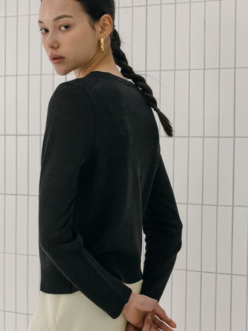 COTTON BLEND BASIC SWEATER [BLACK]