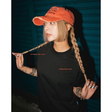 APOSTLE - 26SS SF-01 Embroidered Logo Slim Fit Boxy TEE