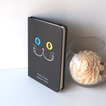 可客製化姓名・PU 皮質硬殼筆記本【黑貓臉】