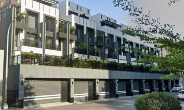 單元二隱富聚落｜輕屋齡大地坪｜臨路雙車電梯別墅	｜台中市南屯區新富一街
