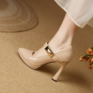 10cm尖頭牛漆皮防水臺旗袍模特走秀高跟鞋女真皮粗跟優雅單鞋杏色