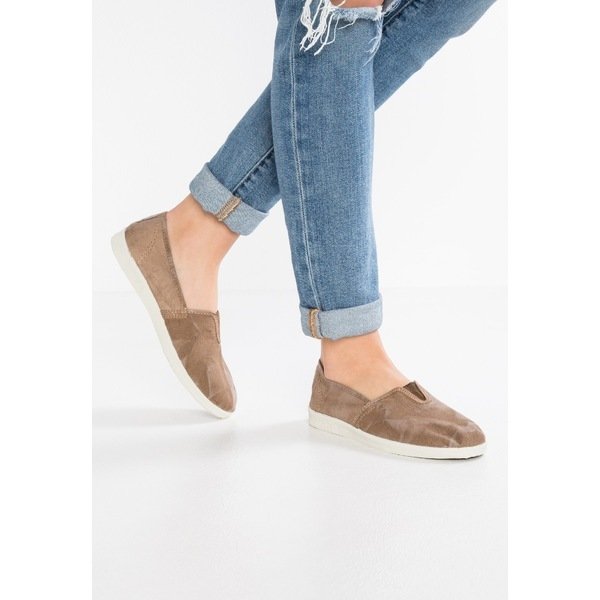 ナチュラルワールド スニーカー レディース シューズ Camping Slip Ons Beige 通販 Lineポイント最大0 5 Get Lineショッピング