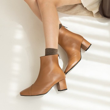 第三人稱方頭襪靴-焦茶色