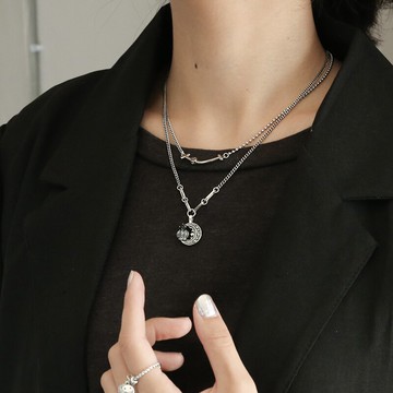 眼觀925純銀笑臉項鏈女ins嘻哈泰銀韓國百搭短款情侶微笑鎖骨鏈1入