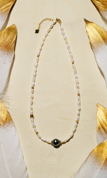 Handmade wild freshwater keshi and Tahitian seawater pearl n